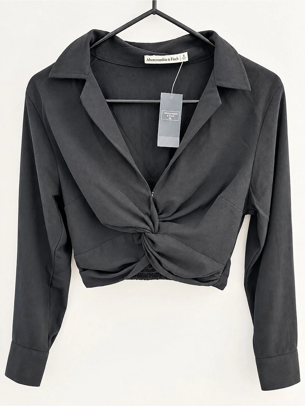 Abercrombie & Fitch Cropped Knot Front Blouse in Black NWT